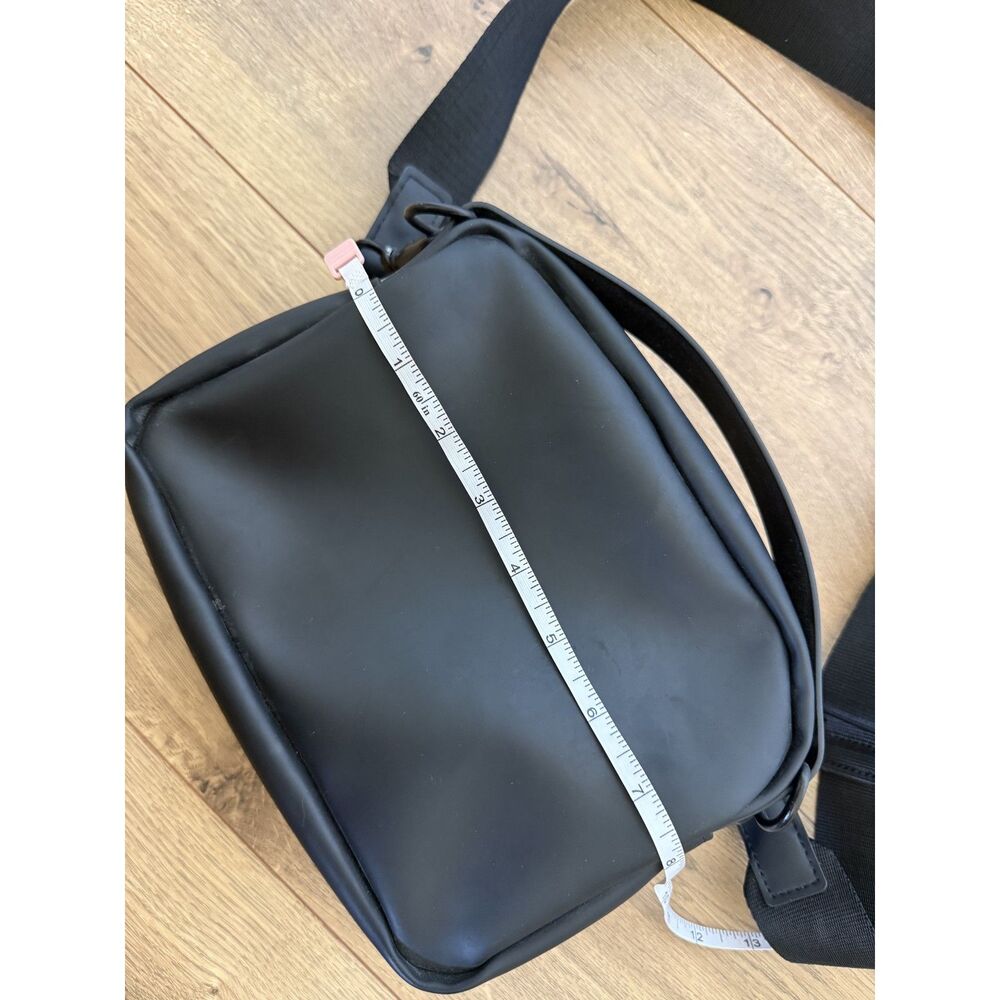 RAINS Box Bag drip drip drip black waterproof bag shoulder cross body purse - Picture 8 of 9